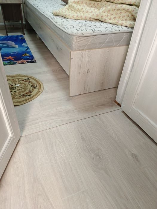 Продам кровать с матрасом