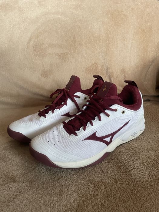 Mizuno wave luminous 2 N40