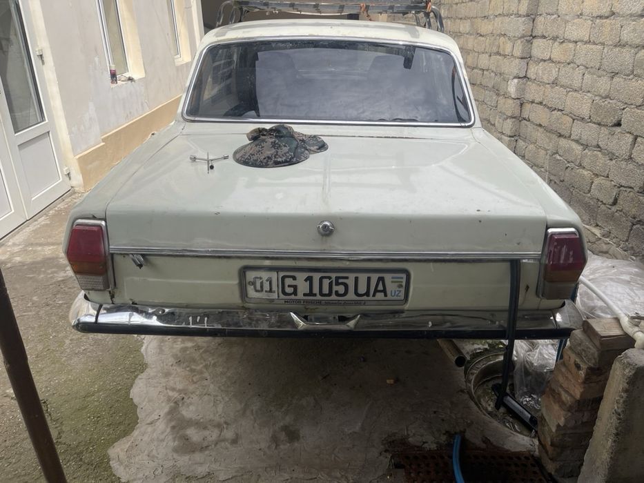 Moshina volga vaz 01
