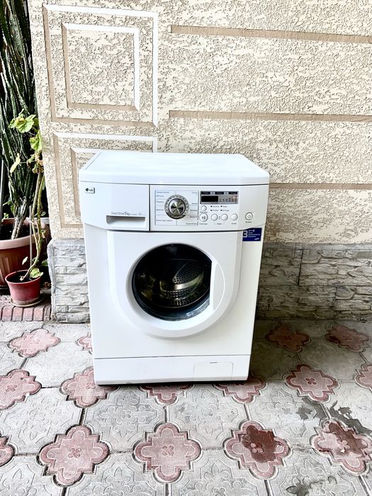 Продам стиральную машину