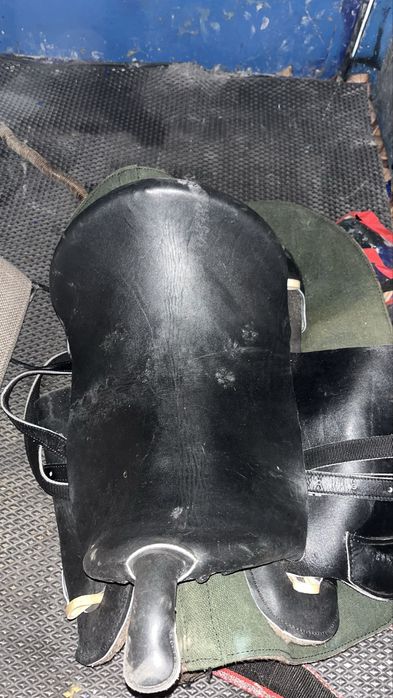 Продам седло для лошади