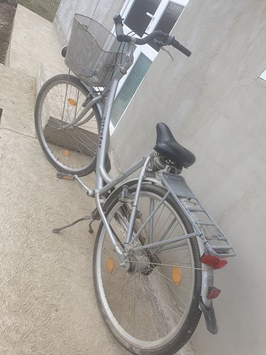 Bicicleta de vanzare