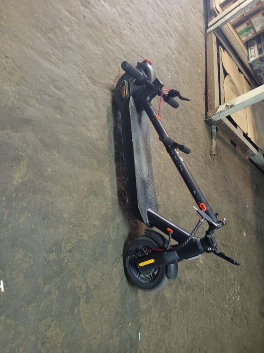 Продам Электросамокат ARTWAY