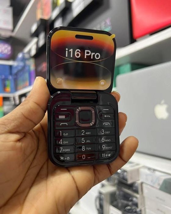 Сгъващ се телефон / смартфон i16 pro