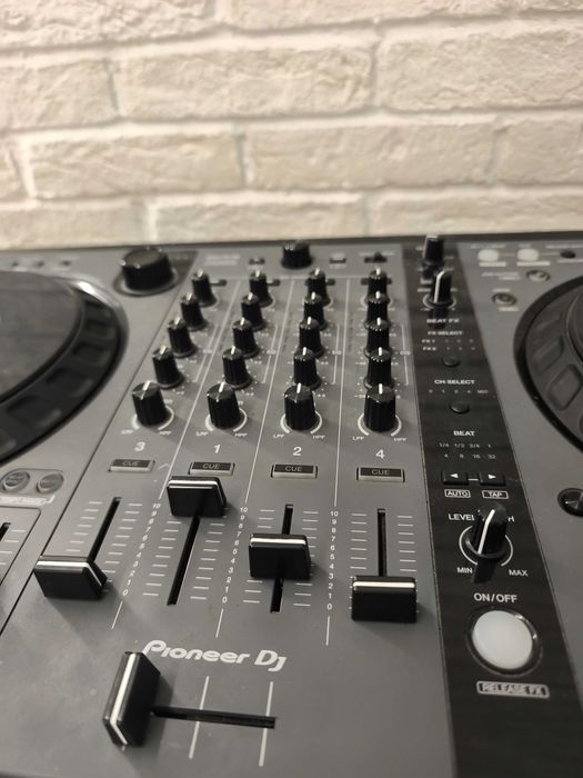 Pioneer DDJ-FLX6  DJ контролер