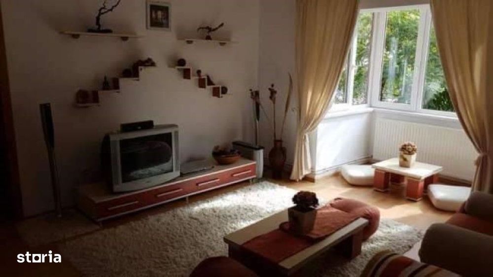 Apartament 3 camere Decebal etaj  2