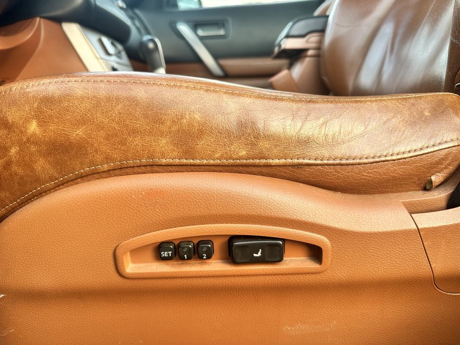 Продавам INFINITI FX 35