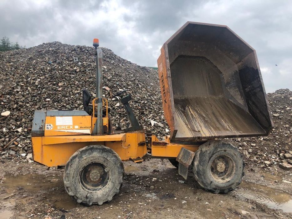 Inchiriez dumper 6 tone 4x4 articulat