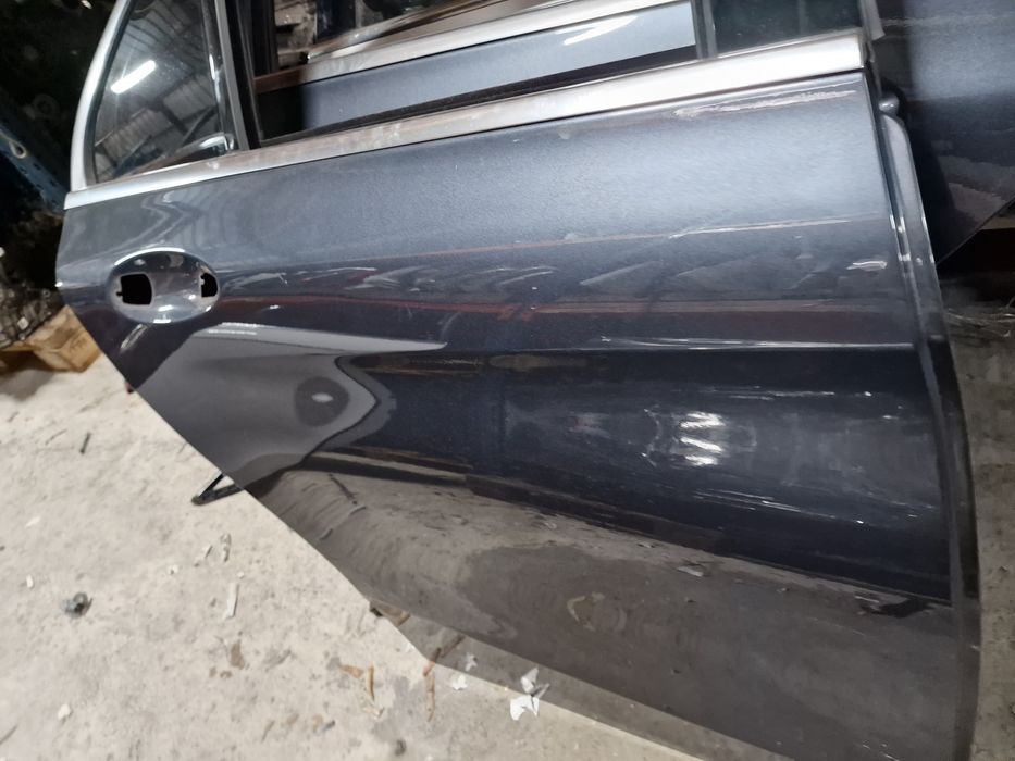 Usa portiera dreapta  spate mercedes c class w205 berlin