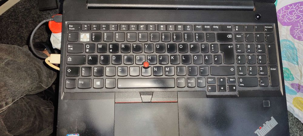 Laptop Lenovo E580  i7-8550U 4 GHz SSD+HDD 16GB RAM