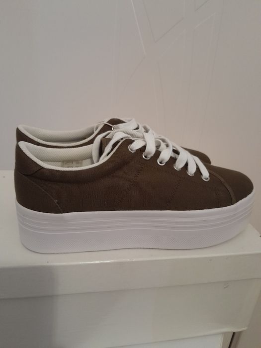 Adidasi..tenesi dama JC Play Nr 41