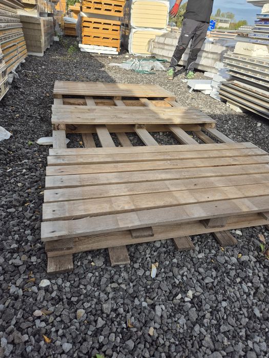 Palet 2.40/1.20 din lemn