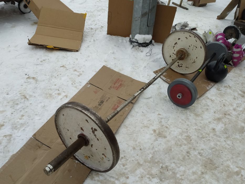 Штанга весом 45 и 60 кг