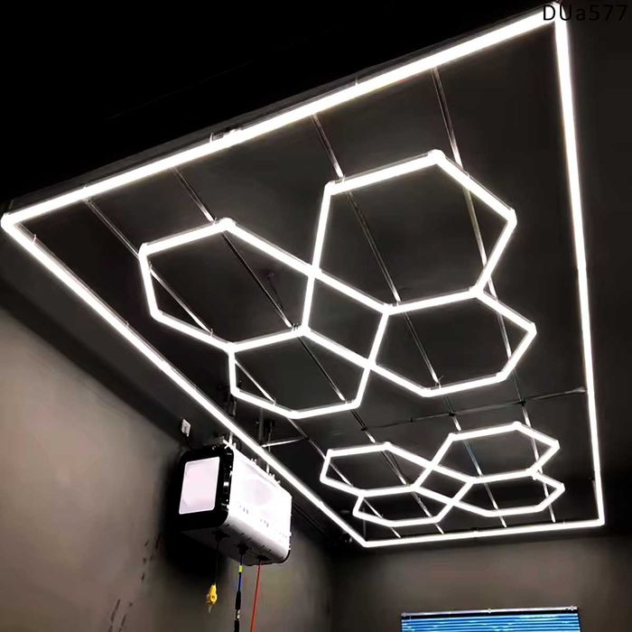 LED осветление таван гараж Пчелна пита лед светлина лампа  ярка работа