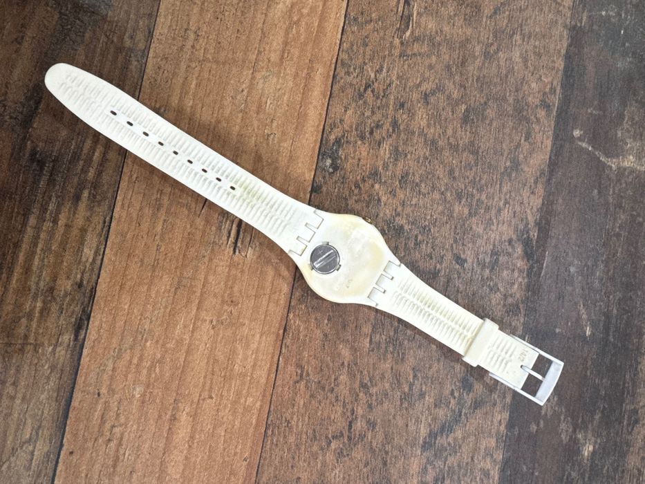 Дамски часовник Swatch swiss