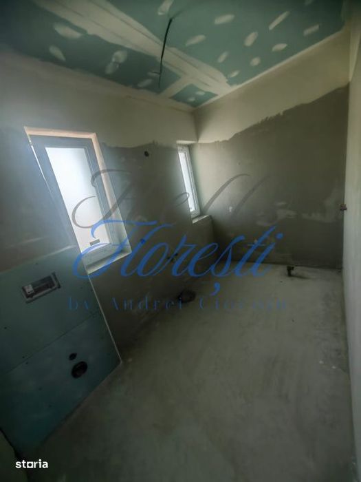 Casa cu 4 camere, in zona Chinteni