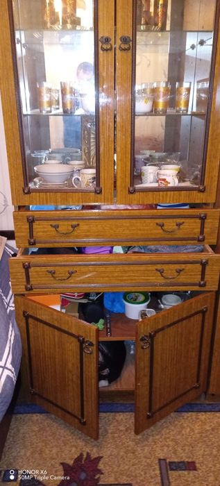 Шкаф для гостиной