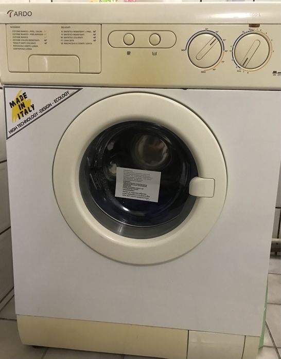 Продам стиральную машину АРДО на запчасти