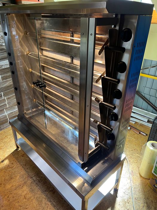 Rotisor profesional pe gaz ROLLER GRILL 30 Pui