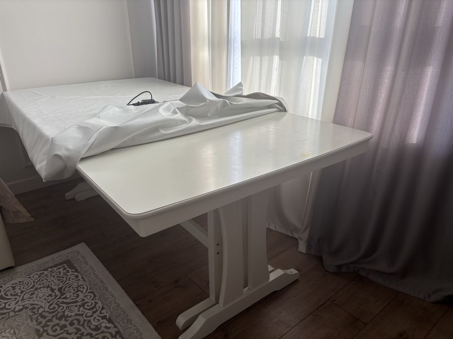 Продам стол, большой, очен вместительный