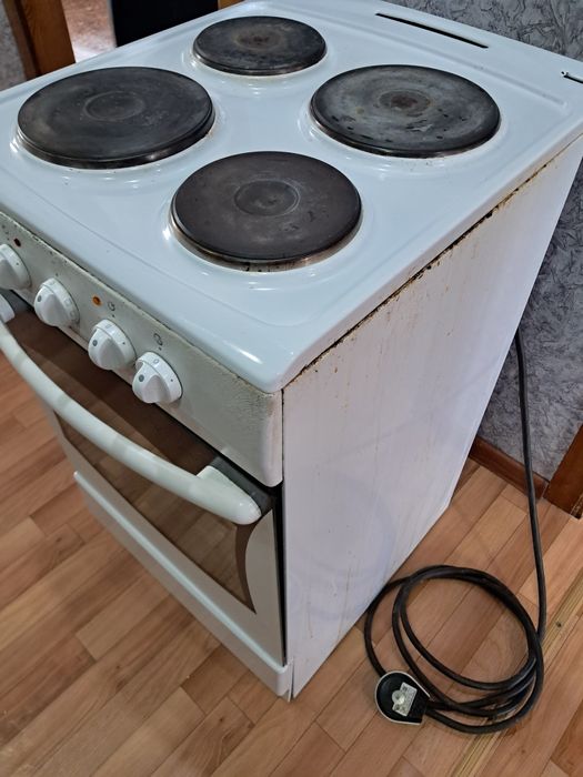 Продам эл.плиту б/у