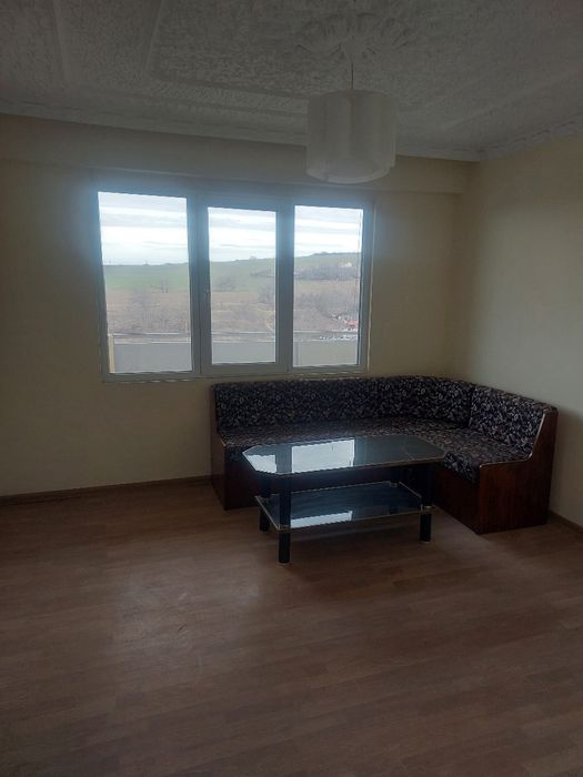 Дава се под наем Четиристаен апартамент в Русе, Родина 3 - 100 кв.м за 178.5 € - Снимка #2