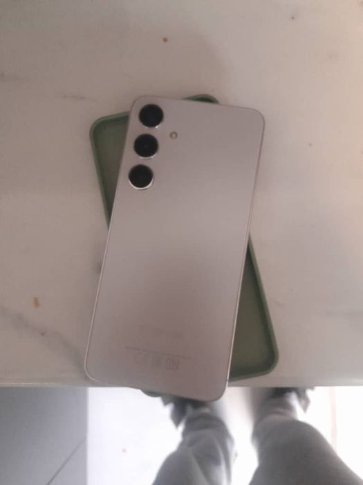 Samsung Galaxy S24 Plus 256GB - состояние НОВОГО

ИДЕАЛЬНОЕ состояние,