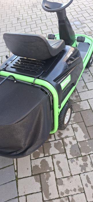 Tractoras gazon stare foarte bună