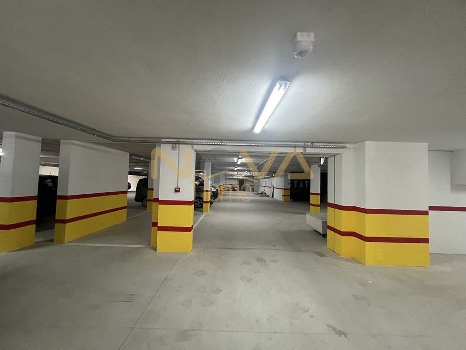 Продава се Офис в Варна, Централна поща - 211 кв.м за 1015 €/кв.м - Снимка #5