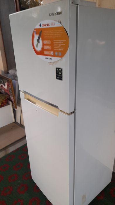 Продаётся холодильник SAMSUNG