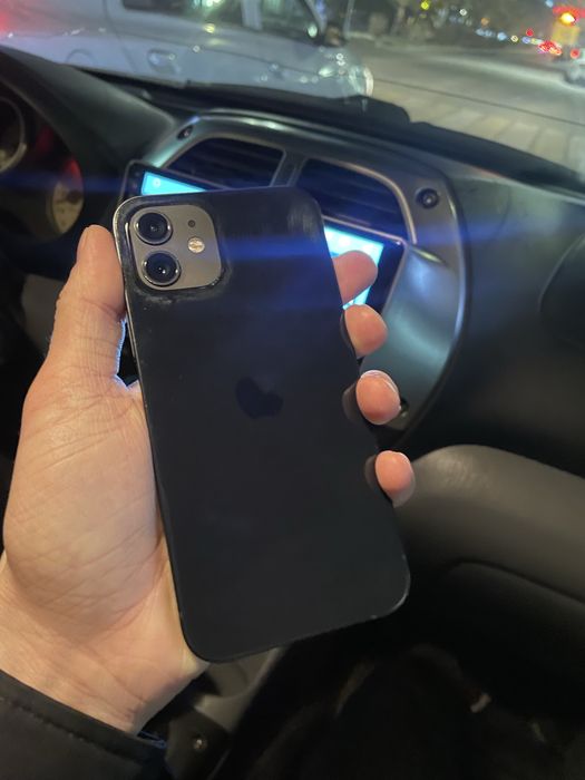 Продам Айфон 12 128гб