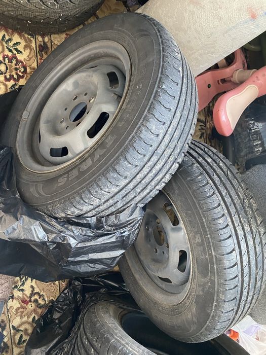 Шины летние.                                                  &&