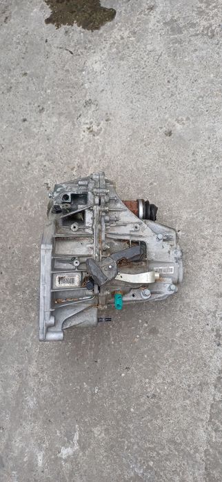 Cutie viteze Nissan 1.3  / an 2022 / cod 320106980R