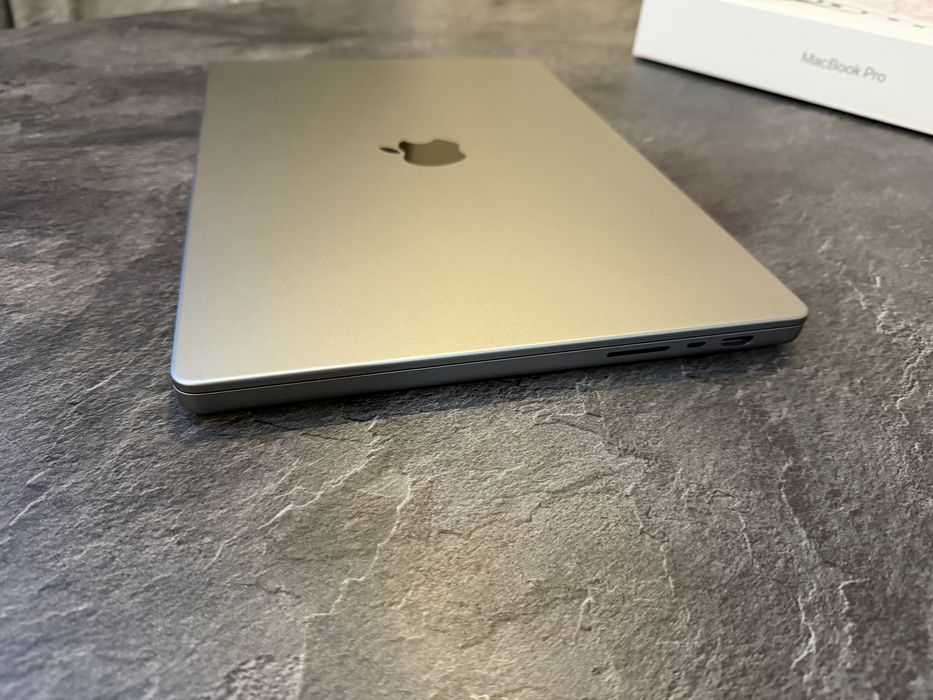 Macbook Pro 16 16/512 M1 Pro