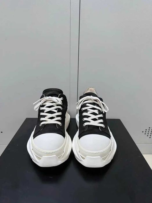 Rick Ownes Abstract Negru cu Alb Low