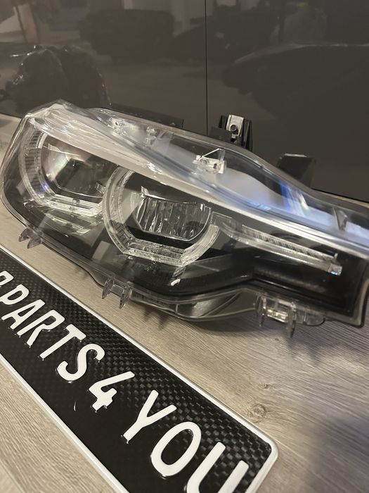 Фар десен BMW F30 LCI LED Black Line БМВ Ф30 ЛЕД Перфектен