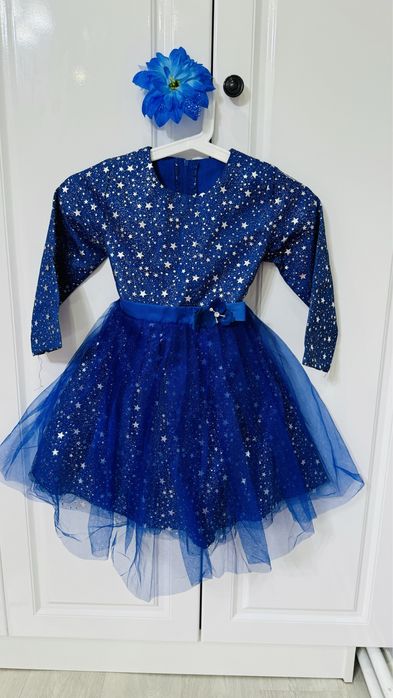 Продам платья для девочек