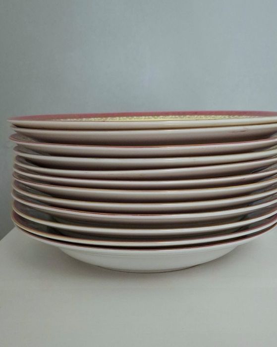 Тарелки и Блюдо Мадонна ГДР