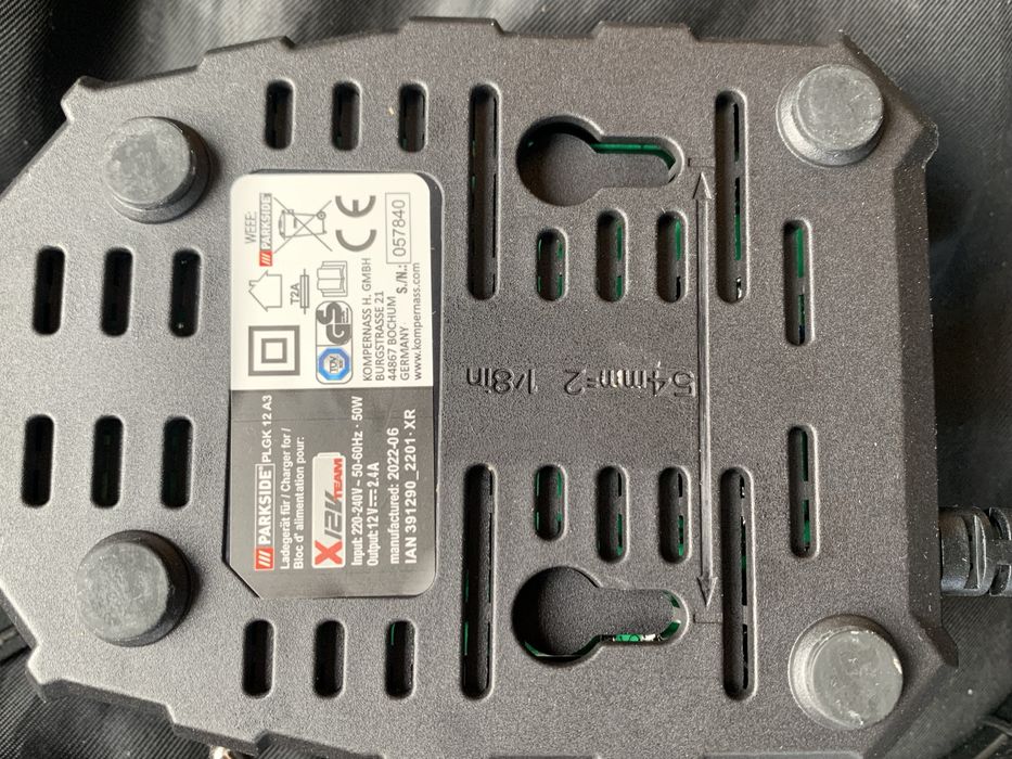 Incarcator si acumulator Li ion, noi