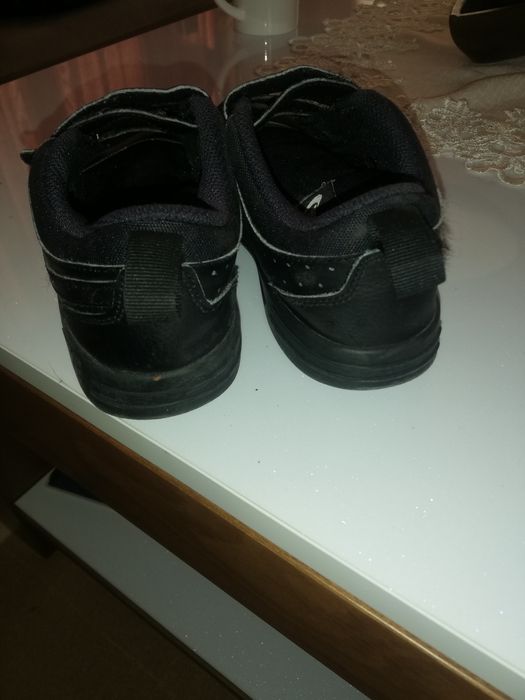 Продавам кецове Nike