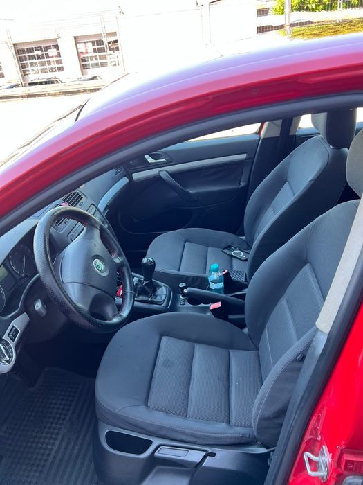 Skoda Octavia II 1.6 MPI 105 CP – Euro 4 – Proprietar – Fără rugină – Acte la zi