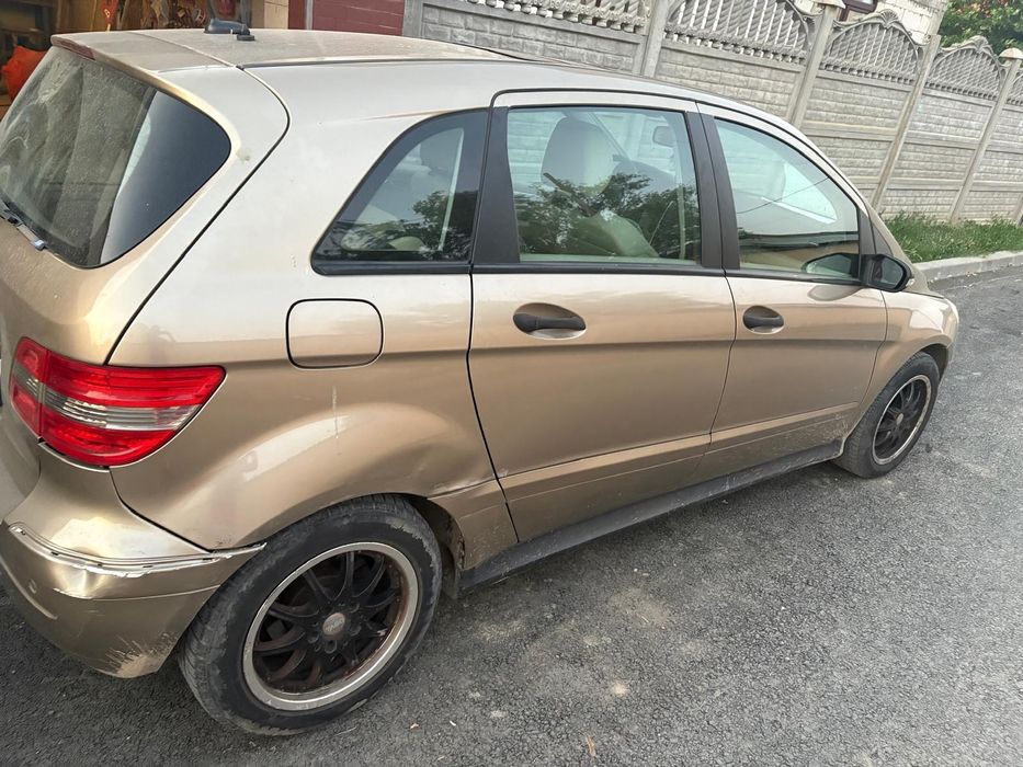 Mercedea b class