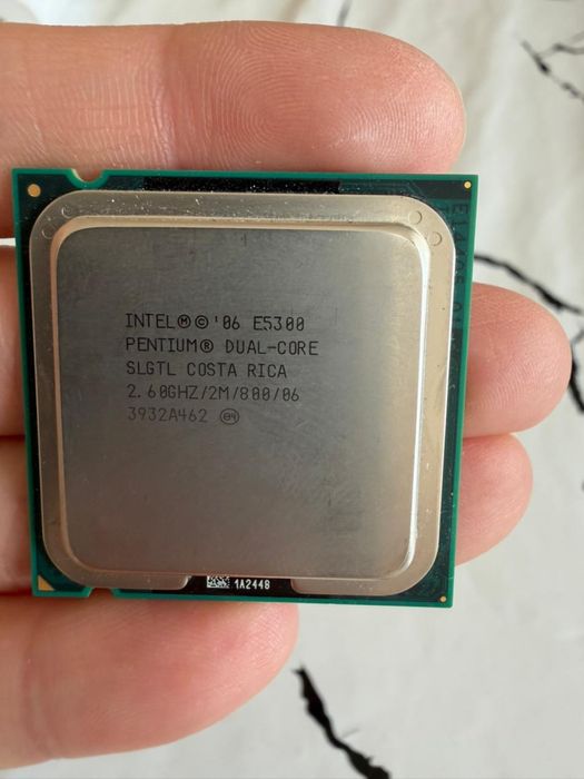 Продам процесор по 2000тг