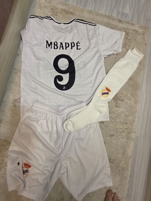 Echipament sportiv real madrid