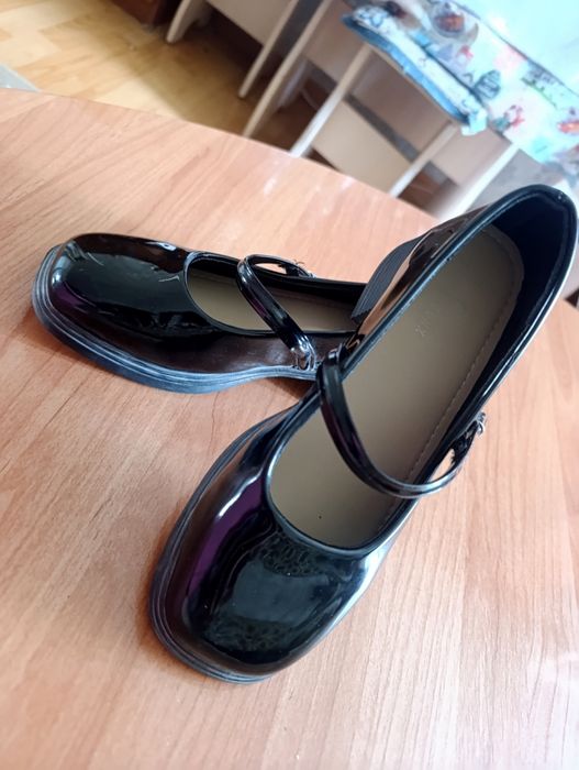 Туфли лакированные