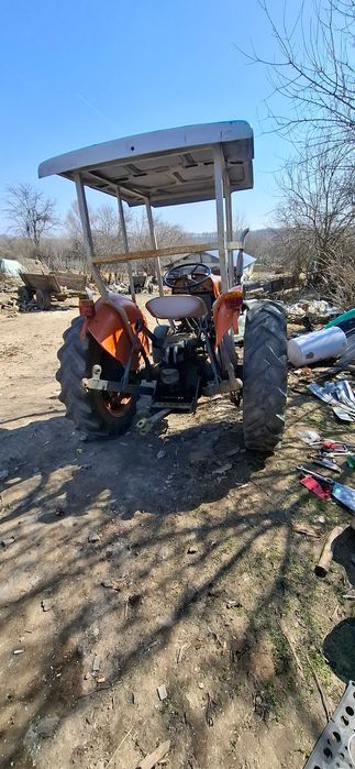 Tractor de vanzare