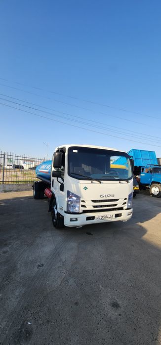 Isuzu vadavoz afotobusdan terilgan