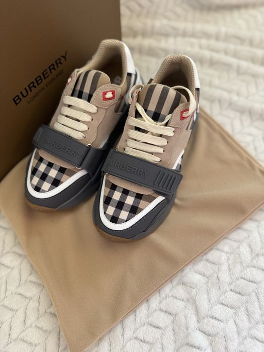 Дамски маратонки нови