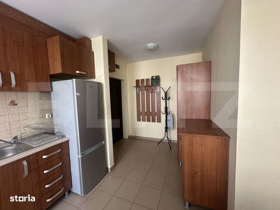 Apartament cu 3 camere, decomandat, 60 mp, zona Centrala