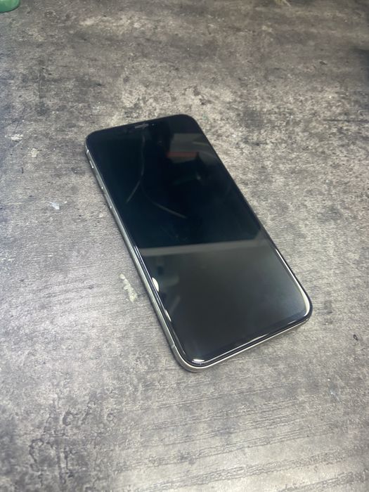 iPhone x normalni xolatda